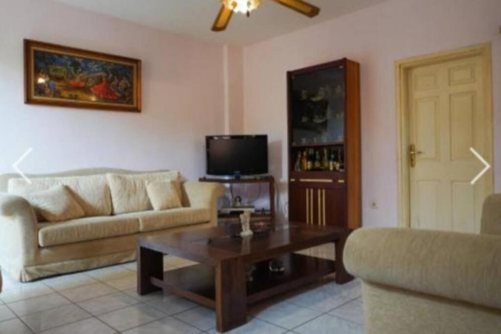 George 'S Nest Apartment Agios Spyridon  Exterior foto